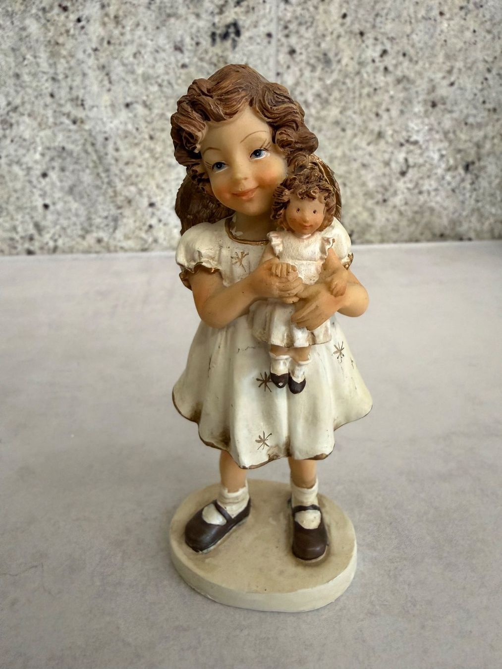 Statuette: Süsses Engelmädchen mit Kind – Usato da Geroldswil venduto da Jeremy11
