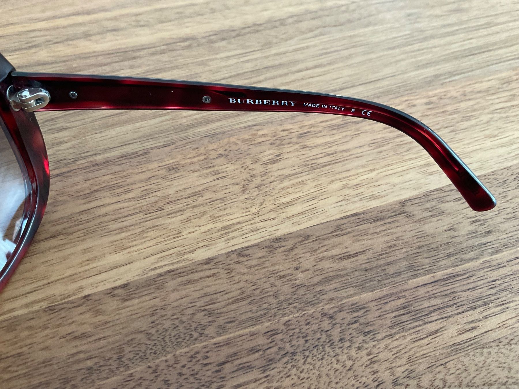 Burberry Occhiali & Lenti: Burberry Sonnenbrille – Usato da Wetzikon ZH venduto da coco8468 3