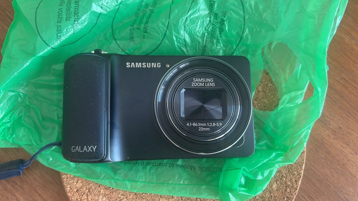 Samsung Kamera: Samsung Galaxy smart Kamera – Gebraucht aus Zürich von jao_2bx7
