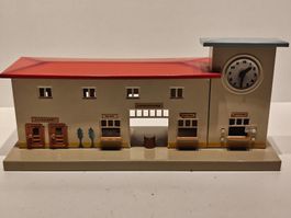 Kibri Blech-Bahnhof mit funktionierender Uhr