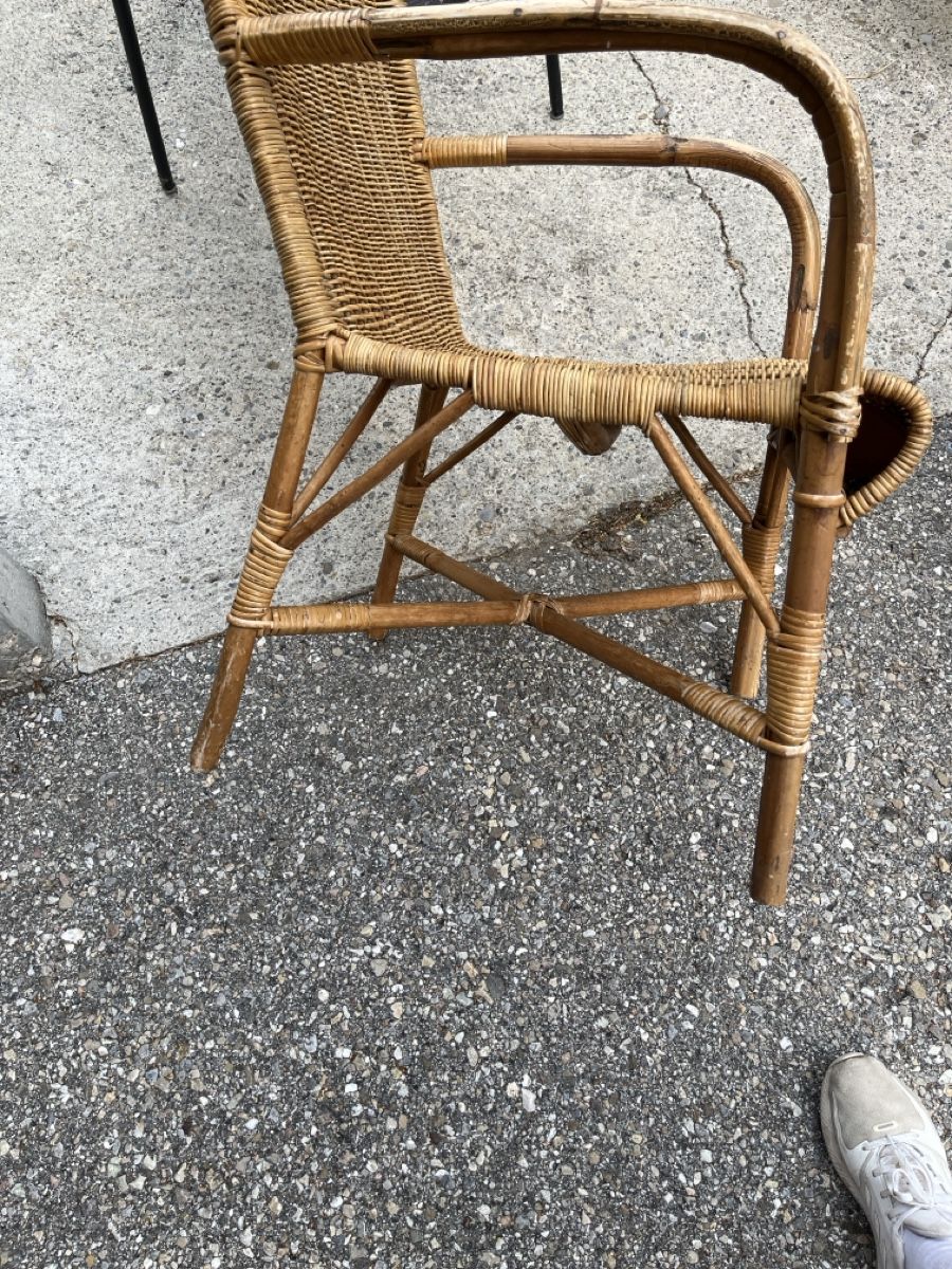 Sessel: Korbsessel Rattan mit Armlehnen – Gebraucht aus Oberkirch LU von ryb_qlf8 1