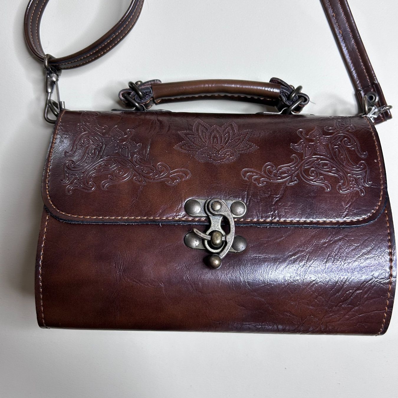 Vera Pelle Sacs femmes: Hard-Shell Leather Bag – D'occasion à St. Gallen par look-twice 1