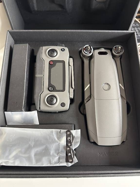 Modellismo RC: DJI Mavic 2 Pro Drohne Hasselblad  – Usato da Basel venduto da bln_p758 1