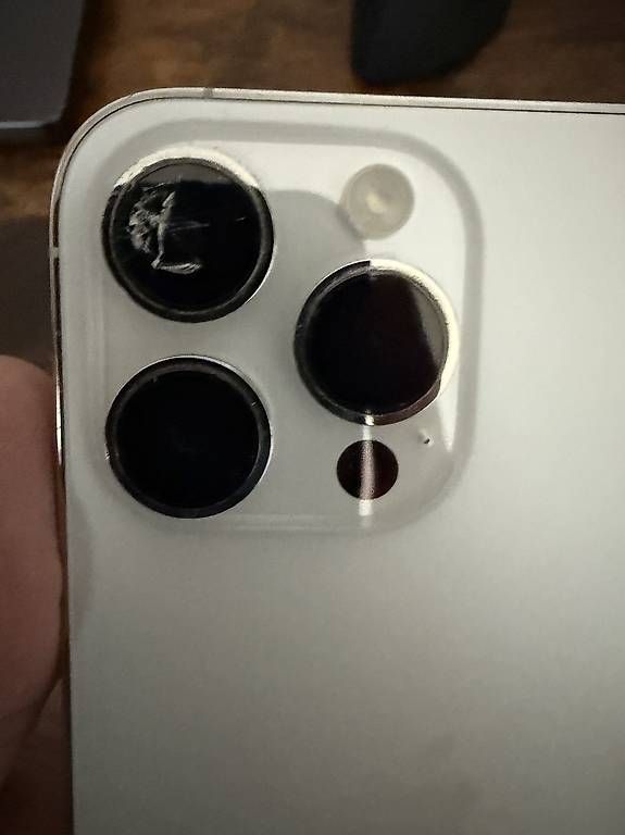 Apple Telefoni cellulari / Smartphones: iPhone 14 Pro Max – Usato da Cossonay-Ville venduto da Brown23 3