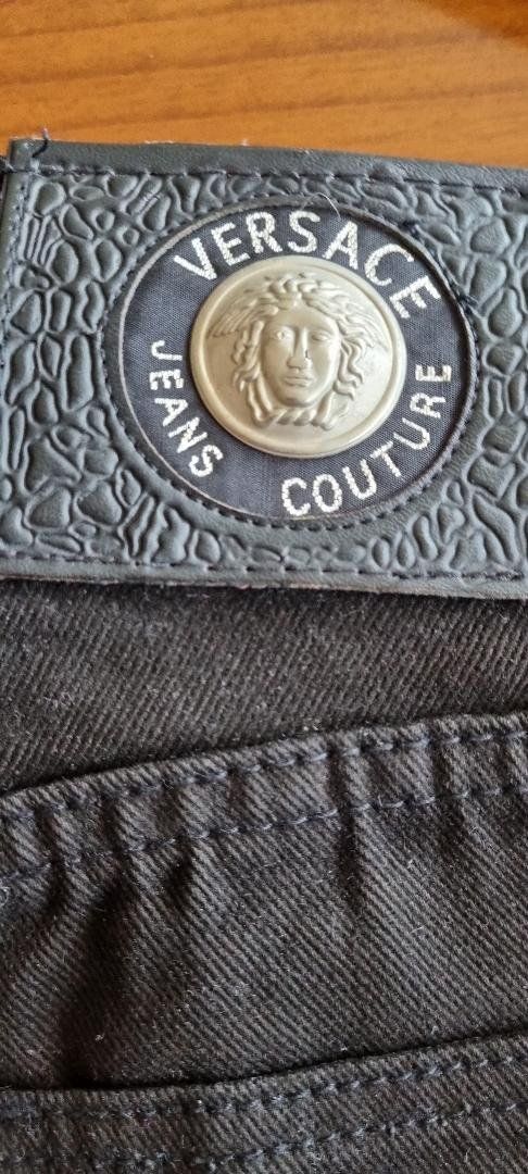 Versace Jeans: jeans noir VERSACE T 36cm x 2 – Nuovo (secondo la descrizione) da Tolochenaz venduto da nieeva