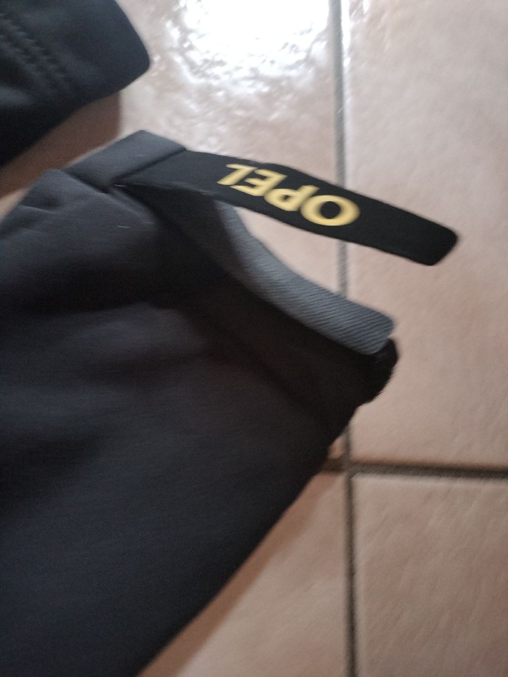 Giacche: Schöne Opel Softshelll Jacke von Opel, Grösse S – Usato da Schwanden Sigrisw venduto da len_9yqg 3