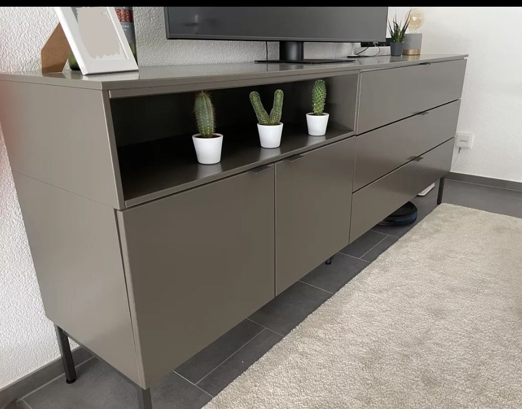 Cassettiere: Sideboard mit Schubladen – Usato da Zürich venduto da R1908 1