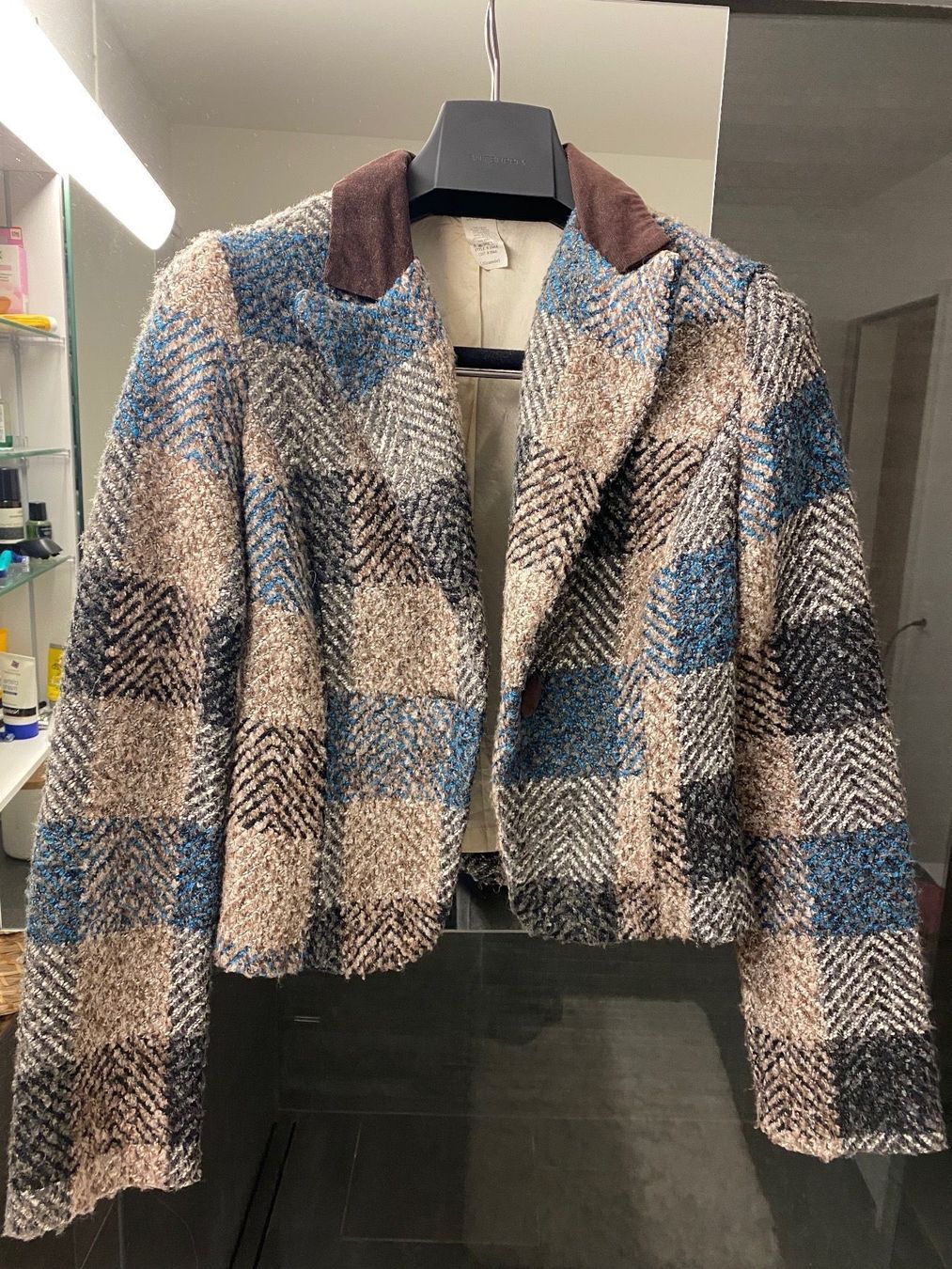 Giacche: Veste courte en laine – Usato da Pfäffikon SZ venduto da Laladi8001