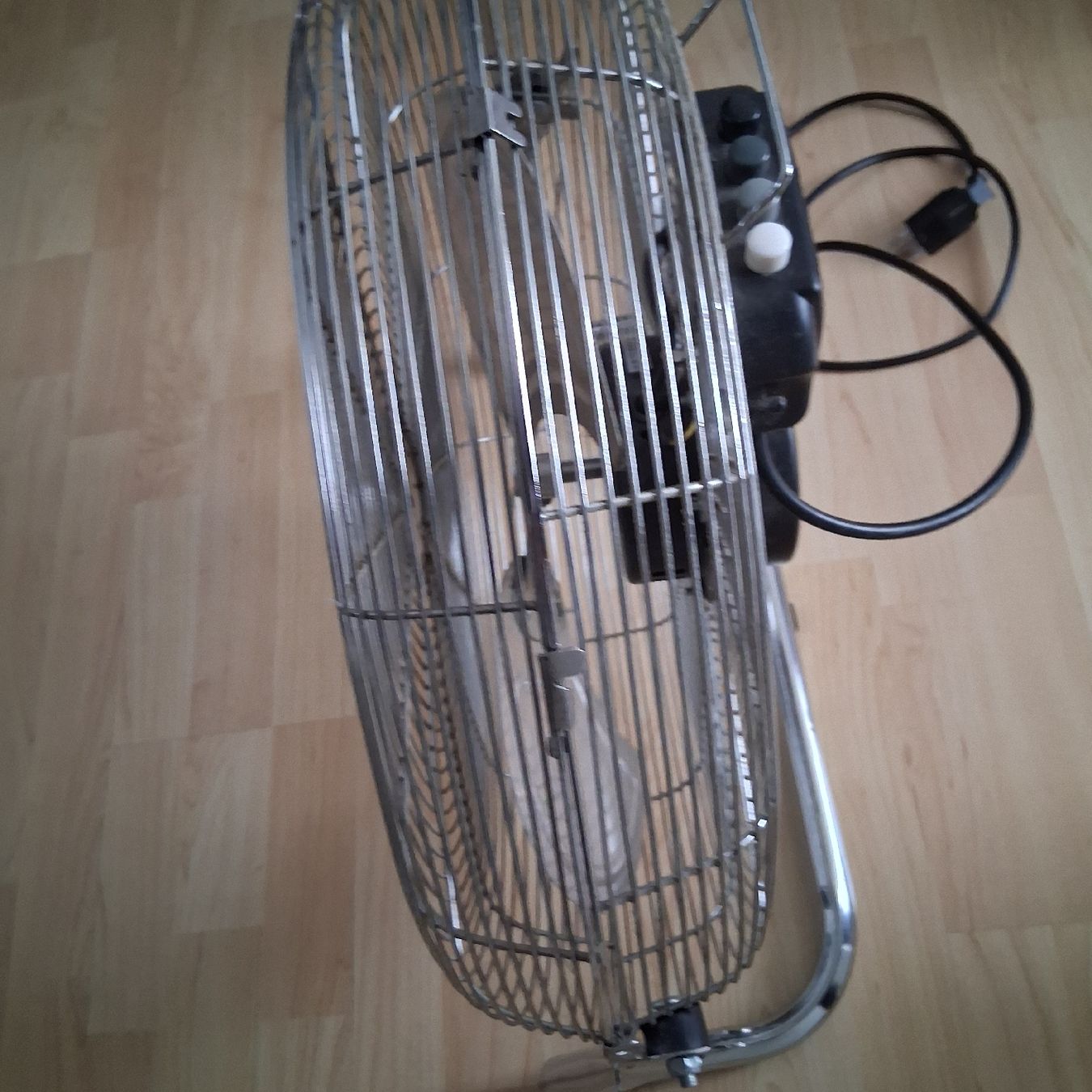 Ventilatori: Bodenventilator - Sehr Stark - Vintage – Usato da Füllinsdorf venduto da Potz7 5