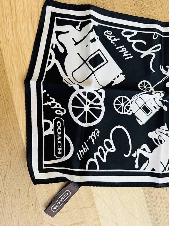 Foulards & écharpes: Original Luxus Seidenschal Set: HERMÈS, VERSACE & COACH – D'occasion à Glattbrugg par men_rxb5 1