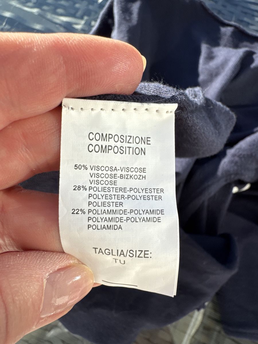 Pullover & Sweatshirts: Pullover (1Size) – Gebraucht aus Vezia von sidu03 3