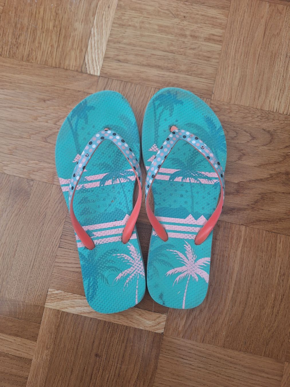Scarpe da donna: tongs taille 37 – Usato da Neuchâtel venduto da bovgae