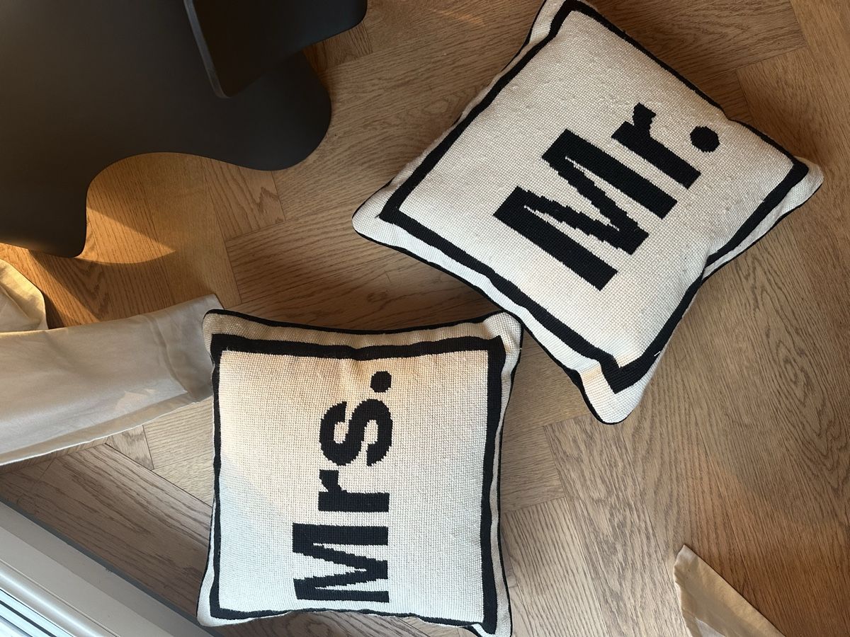 Cuscini: Jonathan Adler Kissen Mrs. 45x45 – Usato da Zürich venduto da aow_8p7m 3