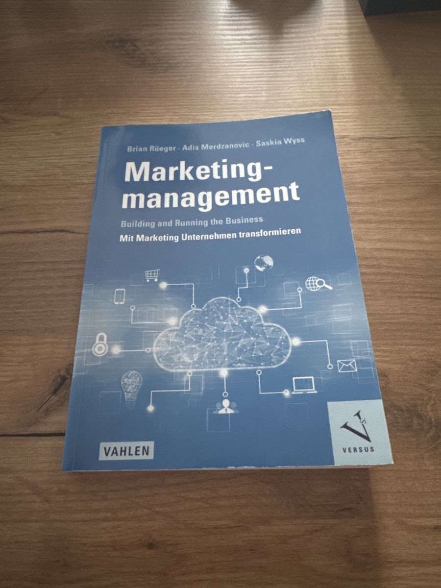 Libri: Buch Marketingmanagement – Usato da Salmsach venduto da kim_686b