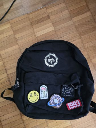Hype Rucksack Schwarz mit Patches