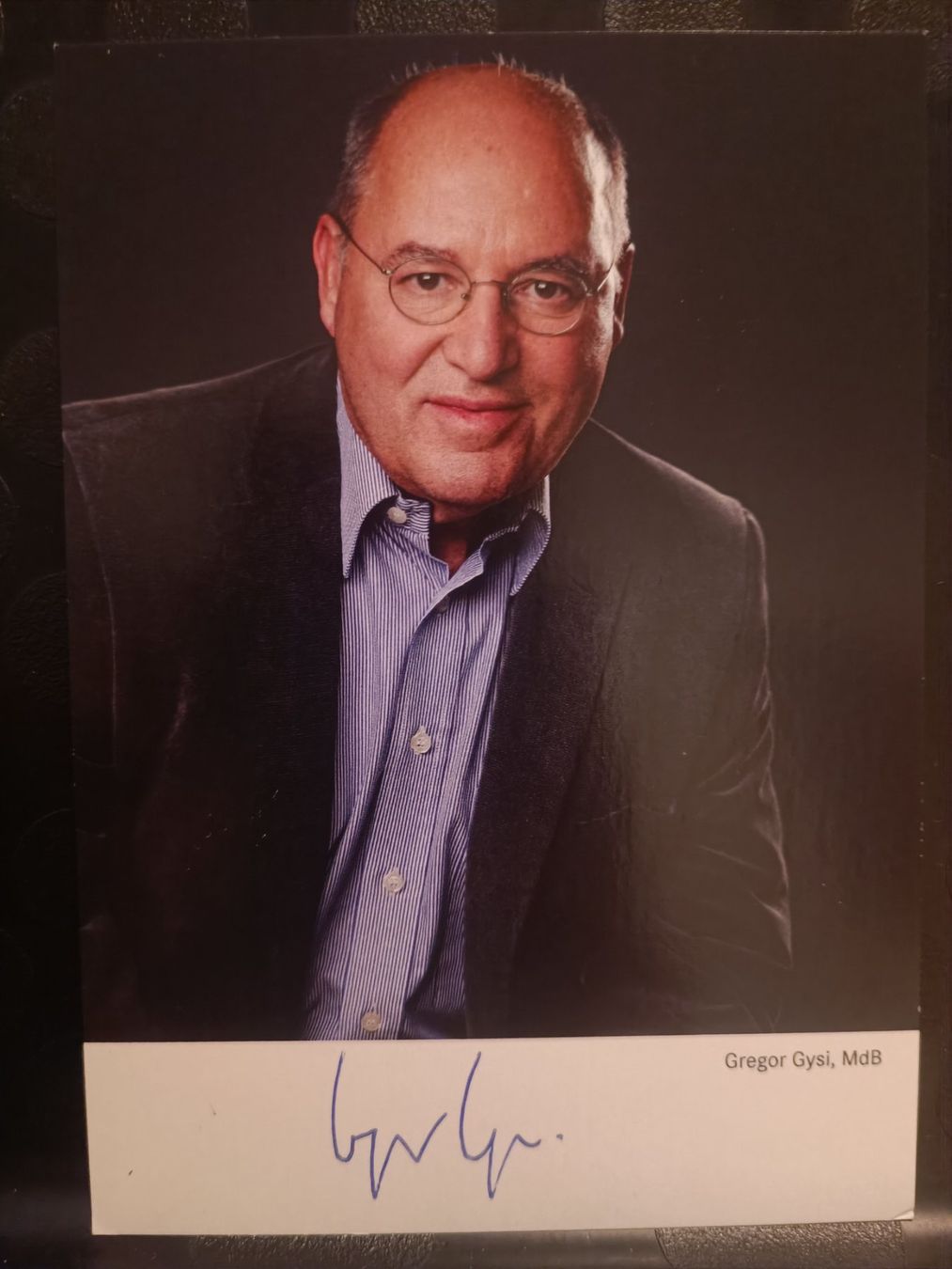 Autographes: Gregor Gysi - handsignierte Autogrammkarte – D'occasion à Menziken par Artographs