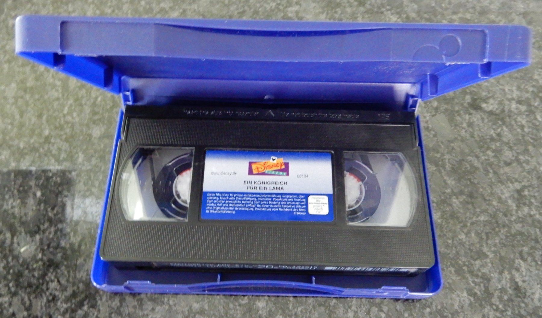Alle VHS: Video - Kassette VHS / Für ein Lama – Gebraucht aus Obergösgen von asc_72pf 1