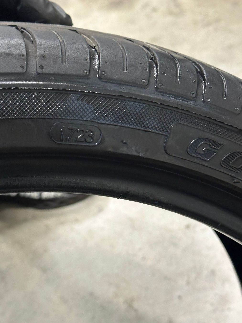 Pneumatici & Ruote complete: sommerpneu 255/35/19 – Nuovo (secondo la descrizione) da Luzern venduto da dro_zx9f 1