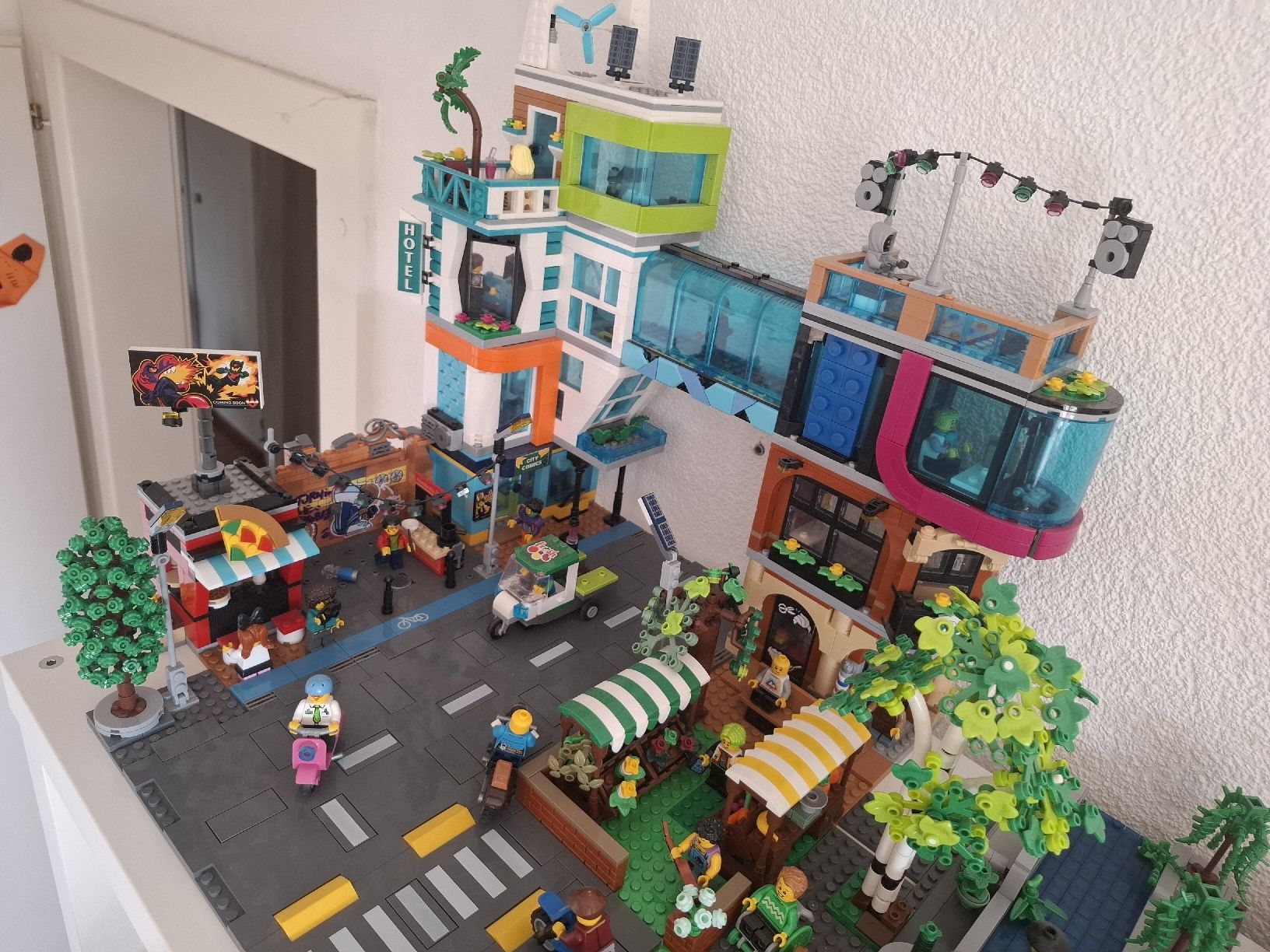 Lego Kit di costruzioni: Brick compatible le centre ville – Usato da Surpierre venduto da mouton76 1