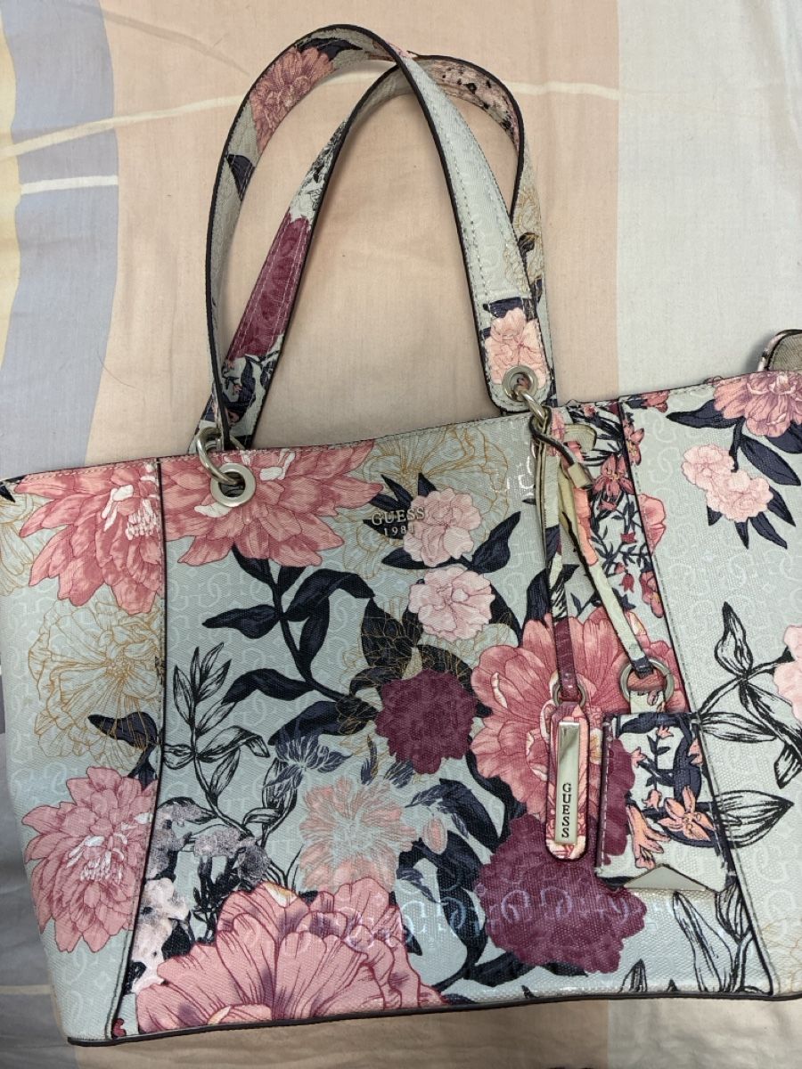Guess Borse da donna: Guess Handtasche – Usato da Opfikon venduto da Valentina2606