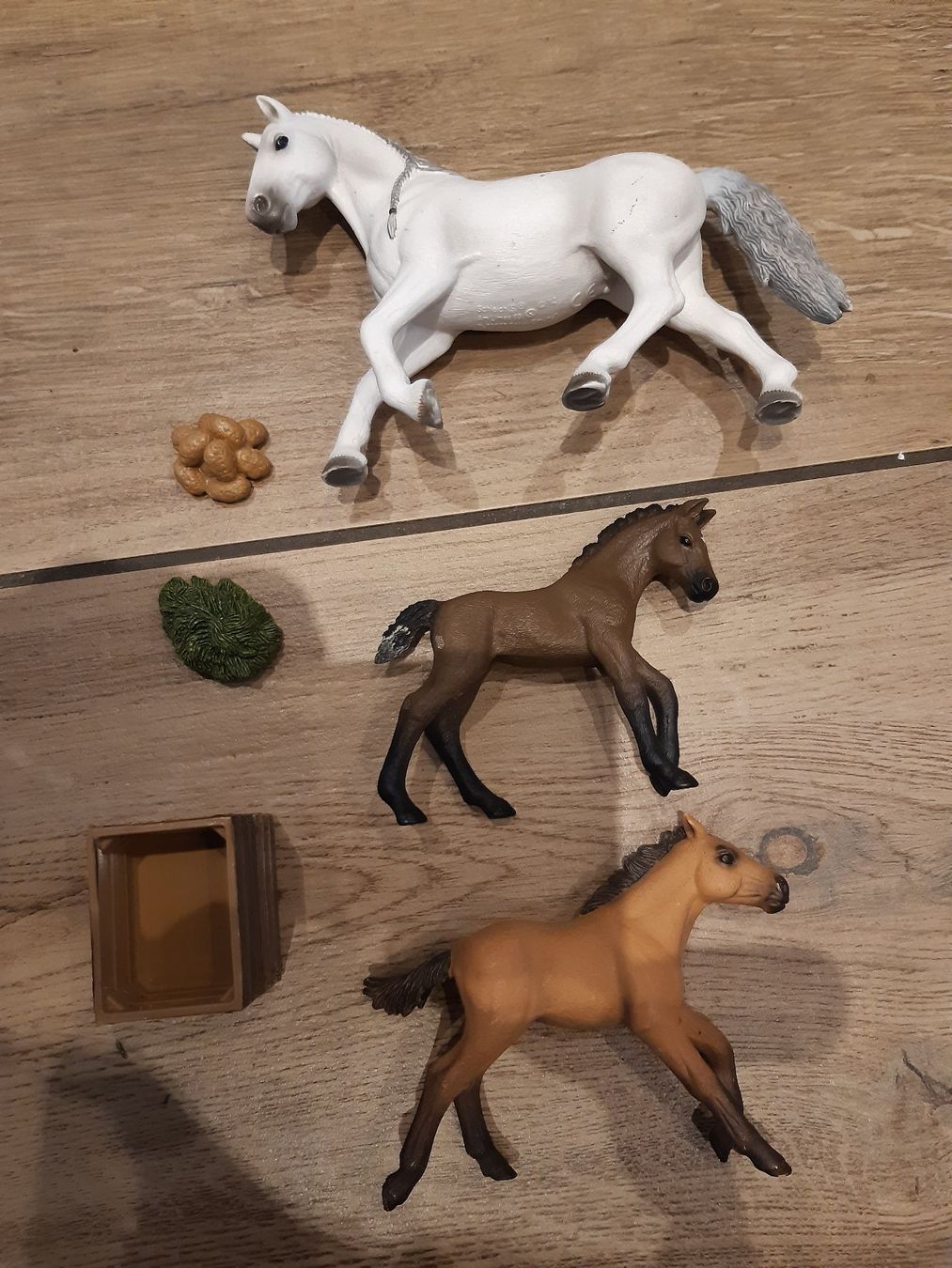 Schleich Giocattoli: Schleich Pferd mit Fohlen – Usato da Waldkirch venduto da Parry01 2