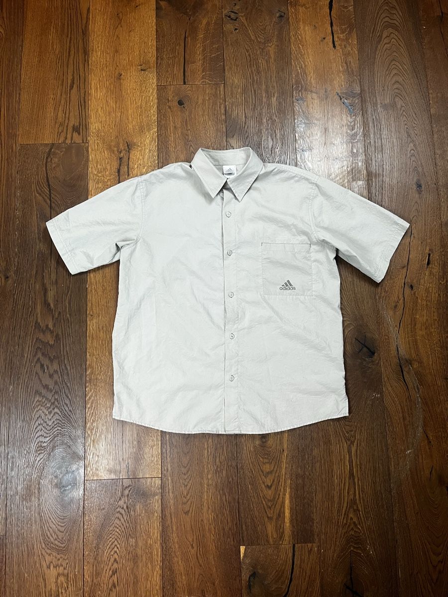 Camicie: Adidas Kurzarmhemd in weiss – Nuovo (secondo la descrizione) da Lindau venduto da KT_Vintage