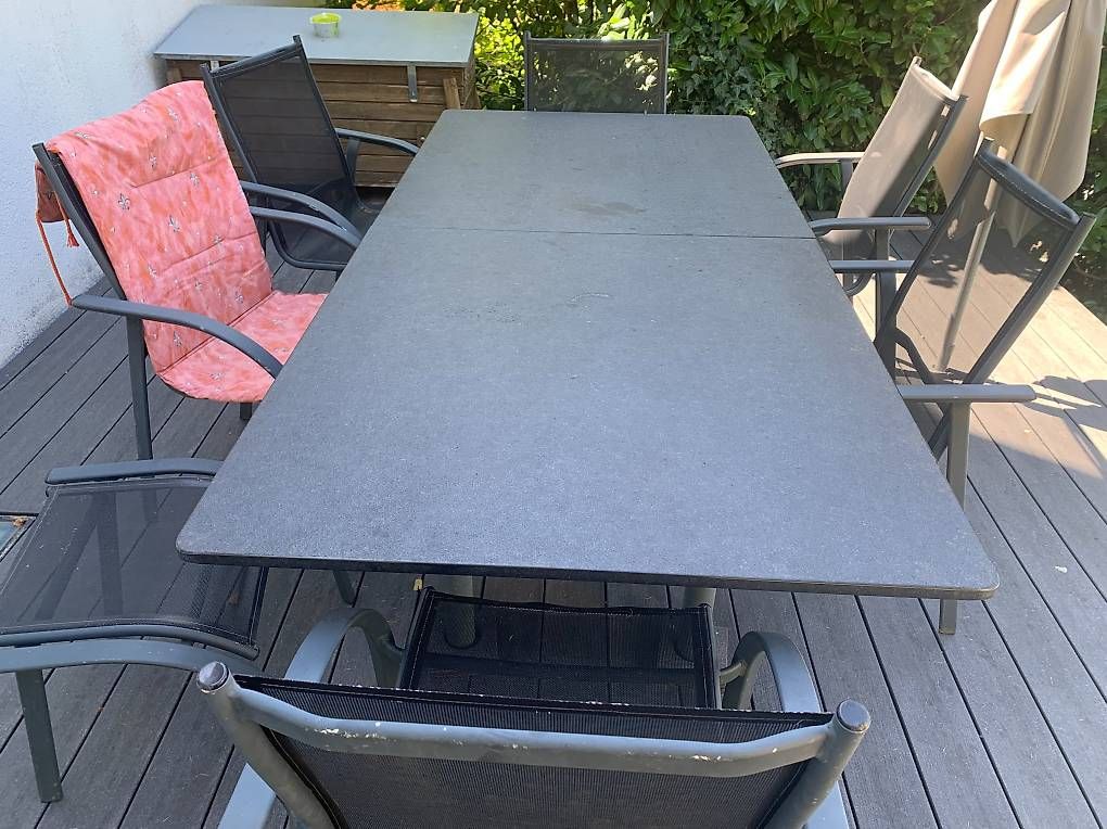 Tables: Gartentisch Sortiment mit Einsatzplatte – D'occasion à Boppelsen par 5ardnas5
