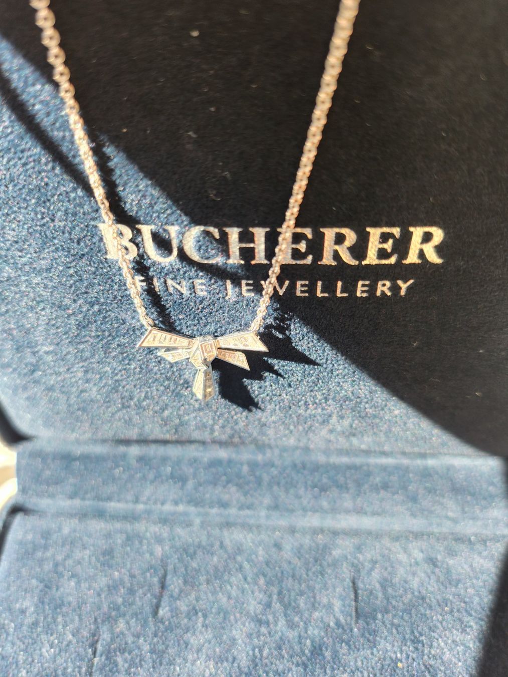 Ketten: Bucherer " Collier 18k Weissgold. – Gebraucht aus Dietikon von Oxana01