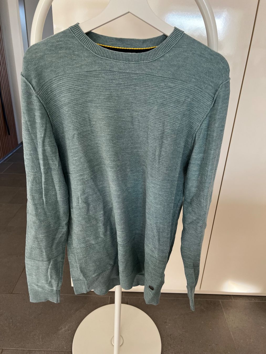 Esprit Pullover & Sweatshirts: ESPRIT Pullover – Gebraucht aus Oberwil-Lieli von Jo-Ke