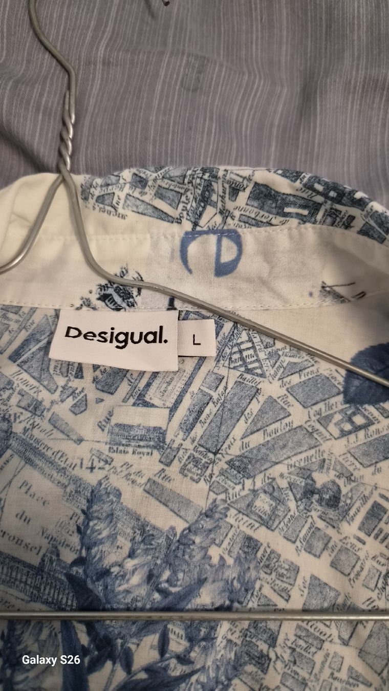 Desigual Blusen: Hemd  – Gebraucht aus Oberglatt ZH von nat_c6k7 2