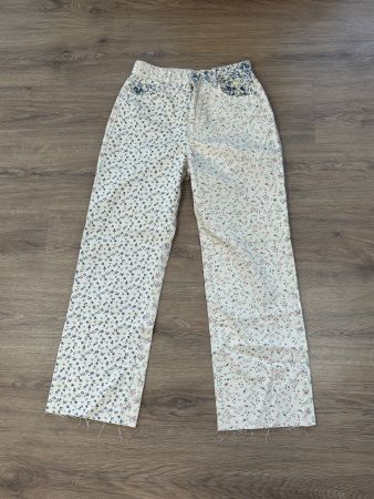 Jeans Vintage Style Blumen - Pull and bear - Gr. 36