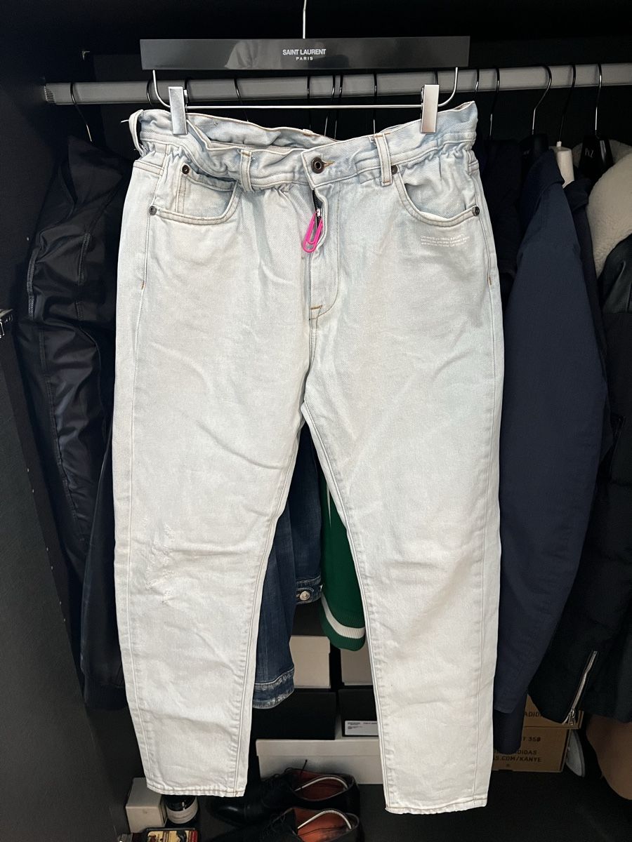 Off-White Jeans: Off-White Denim Hose, Gr. 31, Top Zustand – Usato da Zürich venduto da Cosal