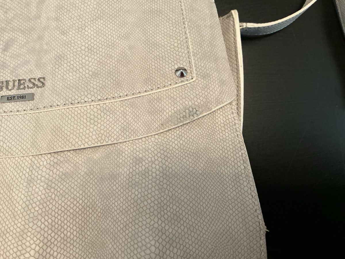 Guess Borse da donna: Sac Guess blanc gris clair – Usato da satigny venduto da cara68 4