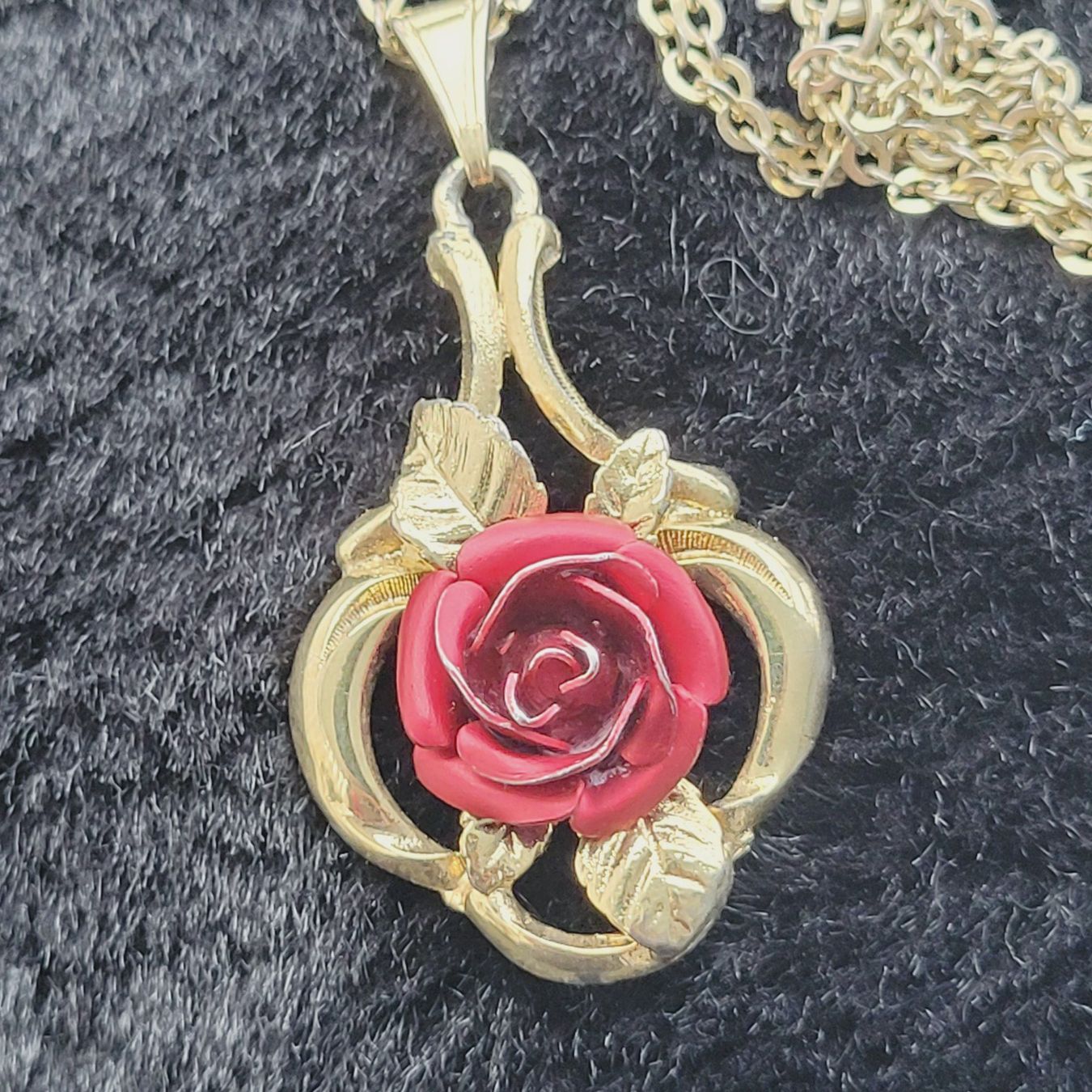Anhänger: Anhänger Rose mit Blättern goldfarbig – Neu (gemäss Beschreibung) aus SCHÜBELBACH von CoKaHa 1