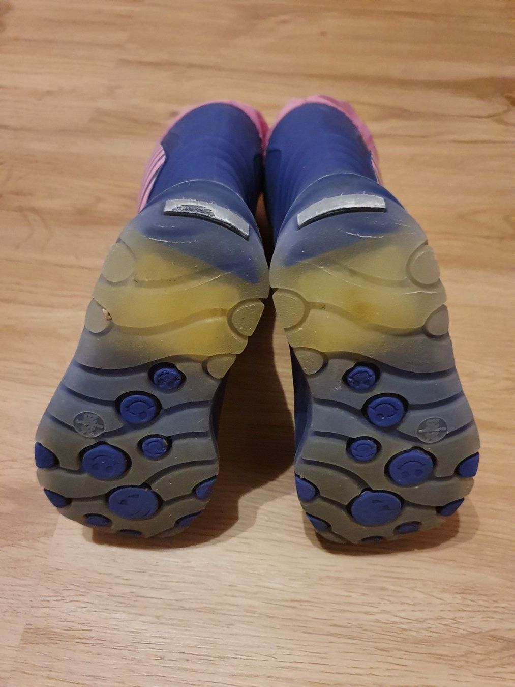 Scarpe per ragazze: Regenstiefel Gr. 24/25, einer blinkt – Usato da Heinrichswil venduto da frankie19860 4