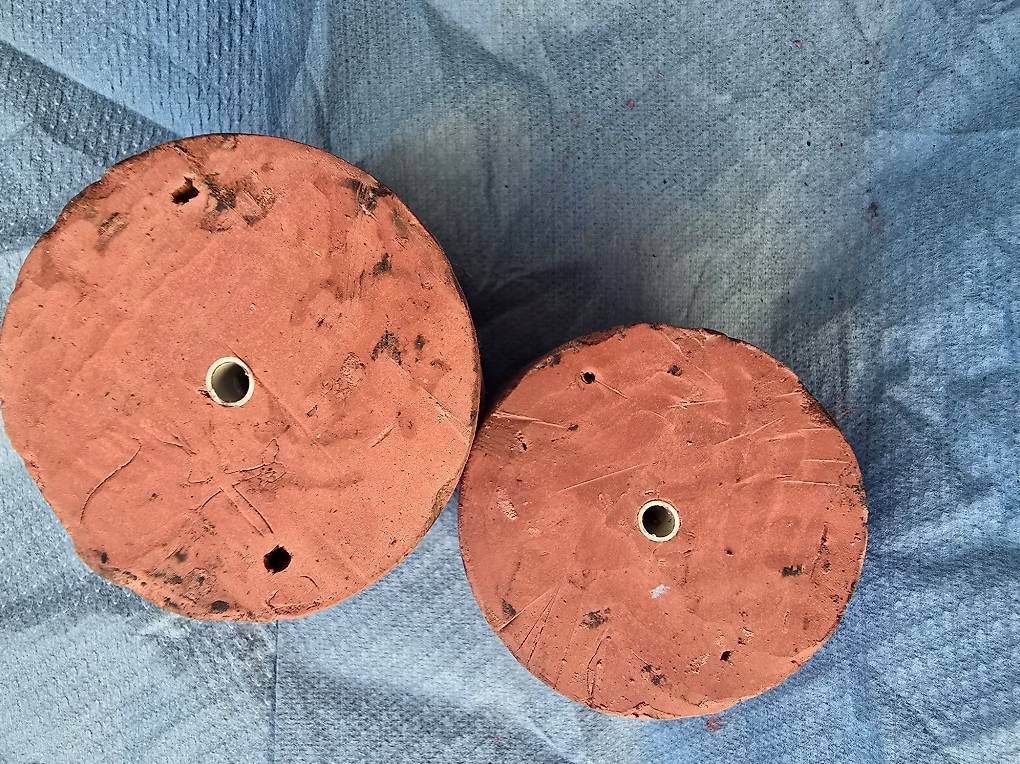 Appareils de cuisine: Pâtes à polir / Feutrer – D'occasion à La Chaux-de-Fonds par SPAD8248