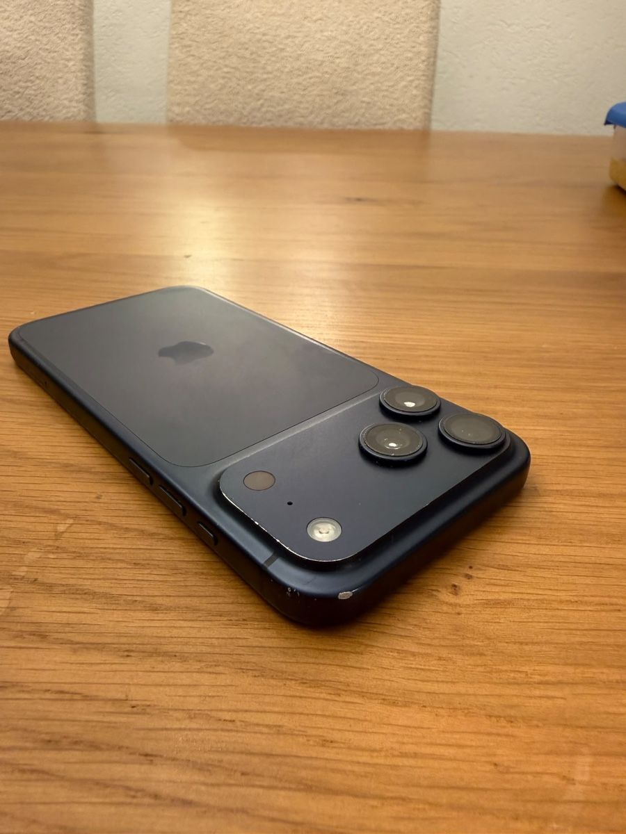 Apple Telefoni cellulari / Smartphones: iPhone 17 Pro Max 256 GB Deep Blue  – Usato da Diegten venduto da Lugia46 1