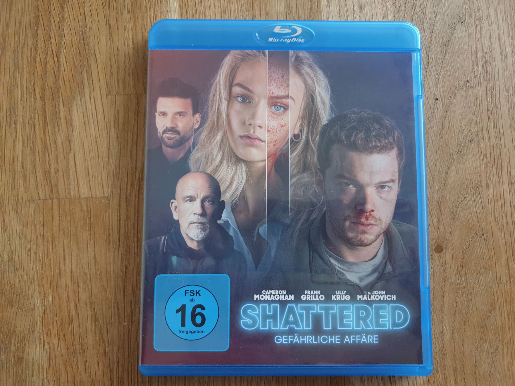 Tutti i DVDs: Shattered - gefährliche Affäre – Usato da Moosseedorf venduto da Feinbein