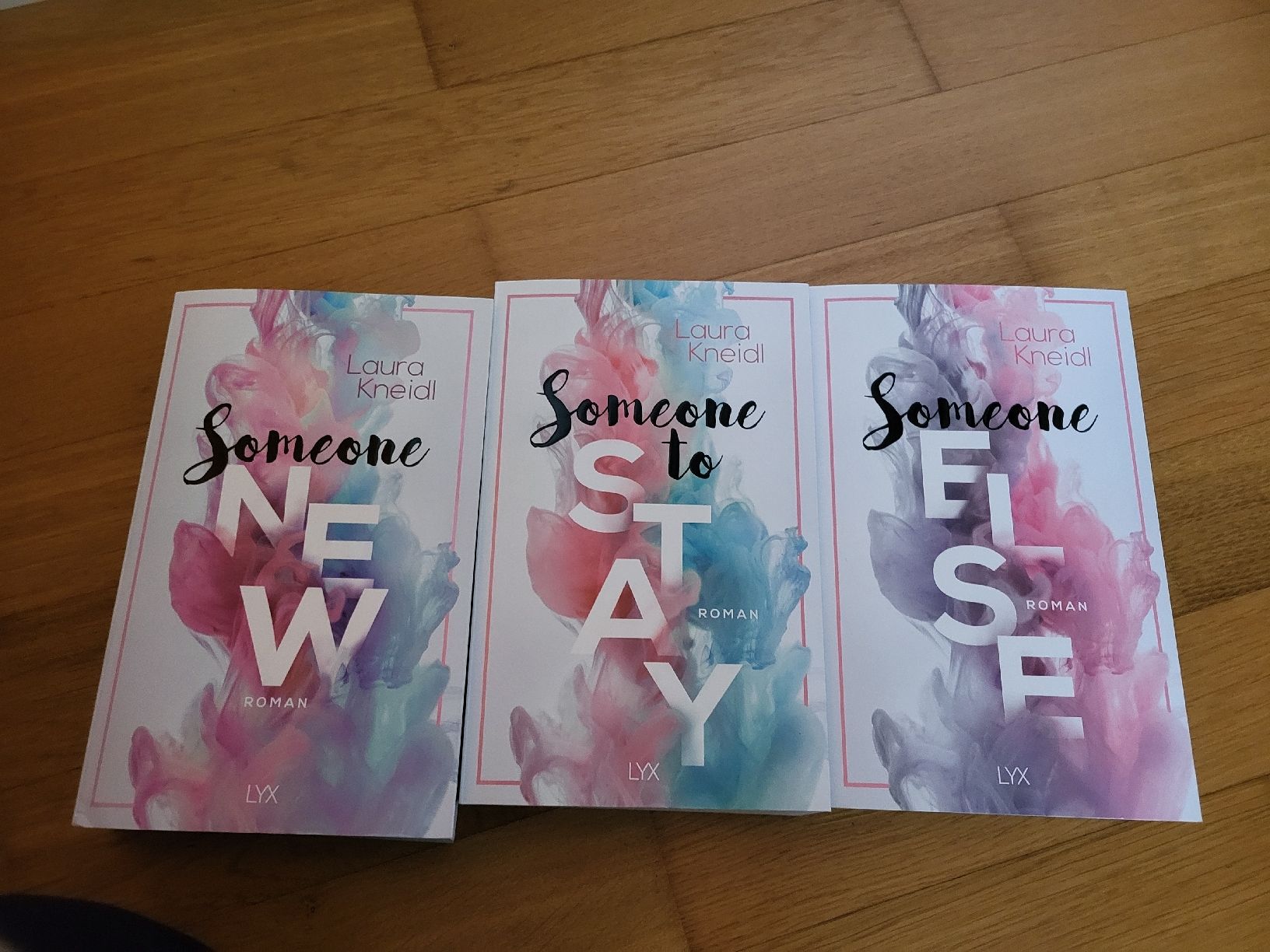 Libri: Someone new Reihe – Usato da Wermatswil venduto da Baghera0