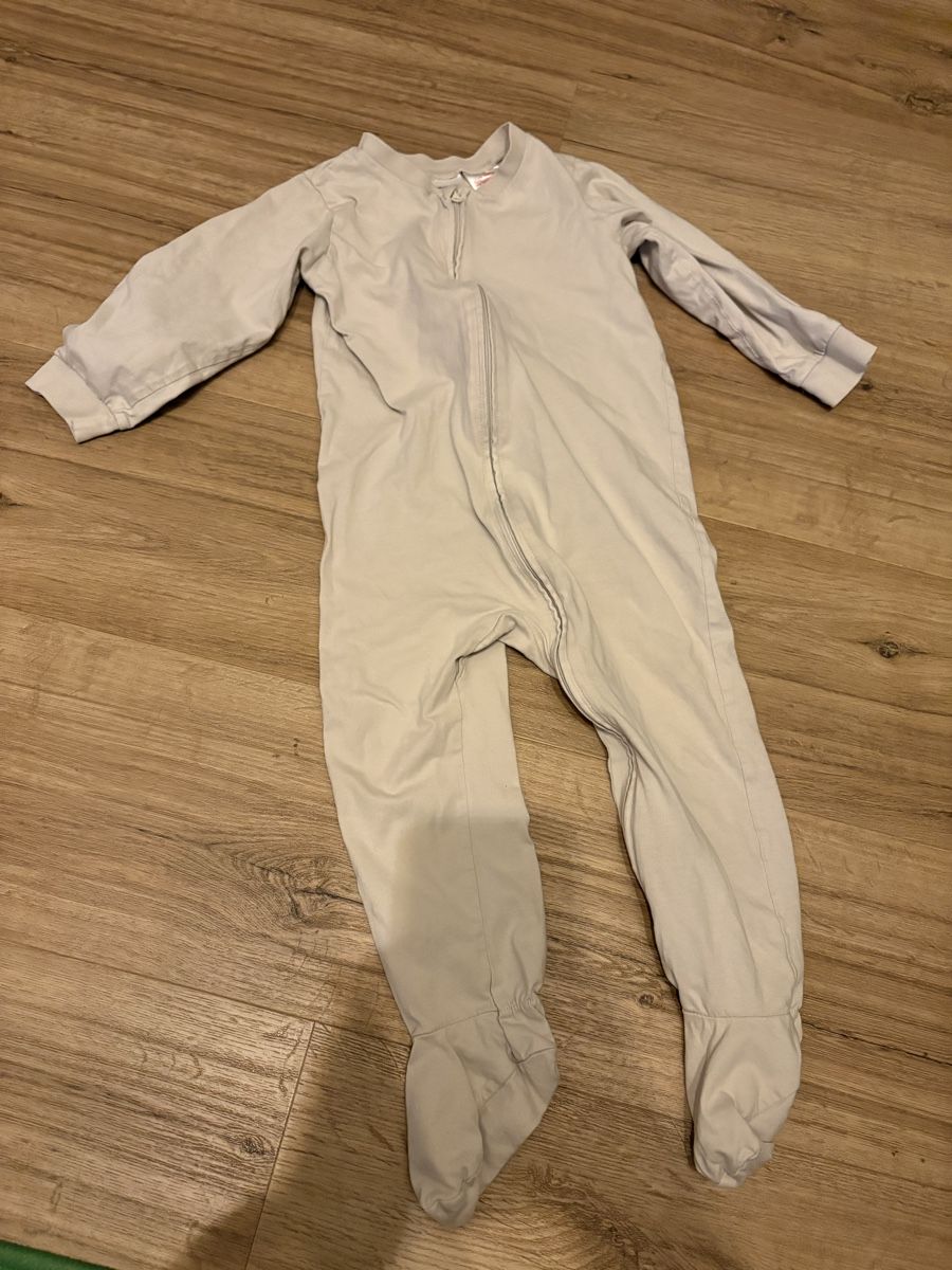 H&M Pigiama & Simili: Schlafoverall, Grösse 92 – Usato da Hildisrieden venduto da Leoniewyr