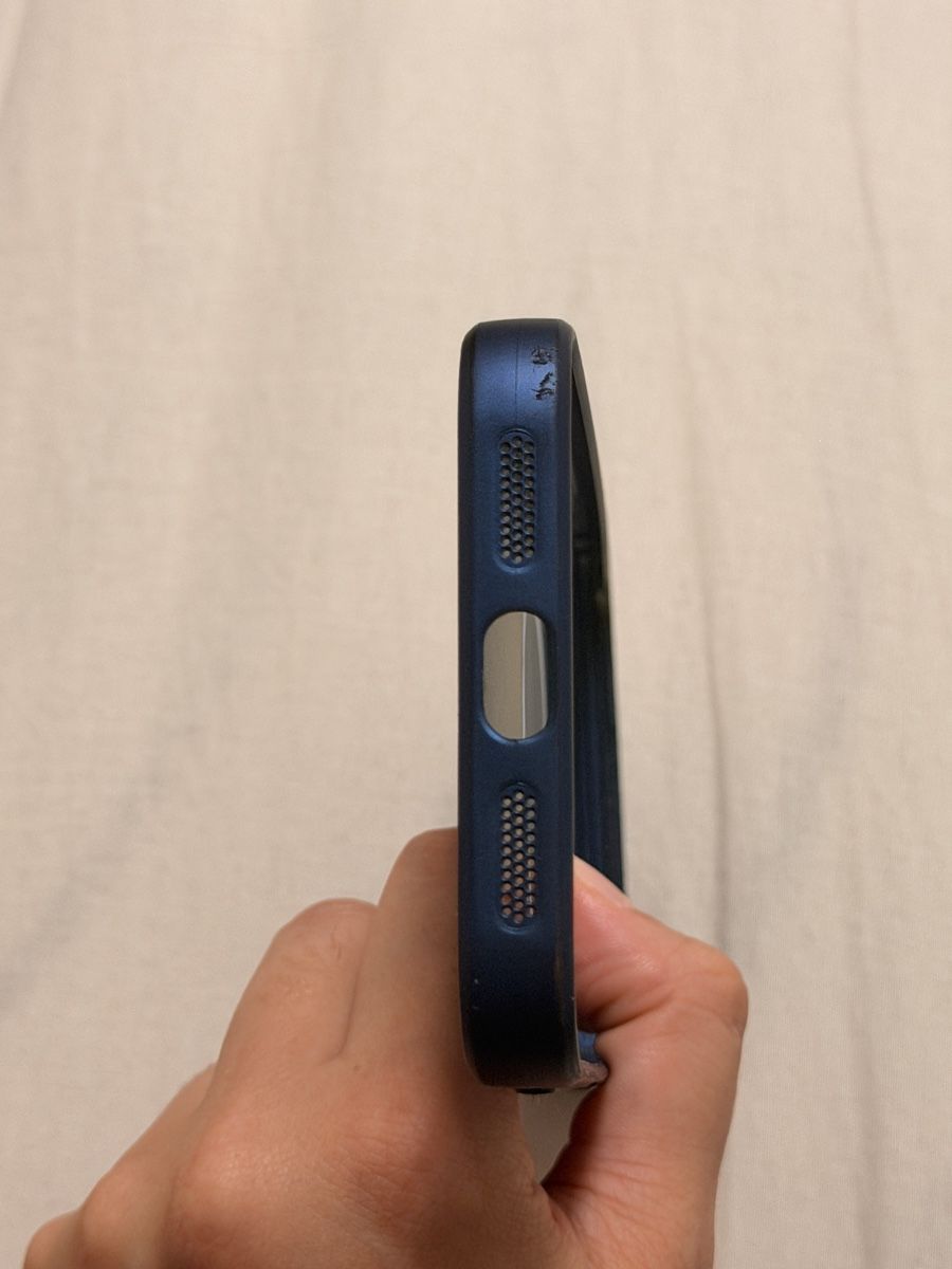 Covers & Schutzfolien: Coque iPhone 17 Pro Max bleue – Gebraucht aus Grenchen von 24.07LD 4