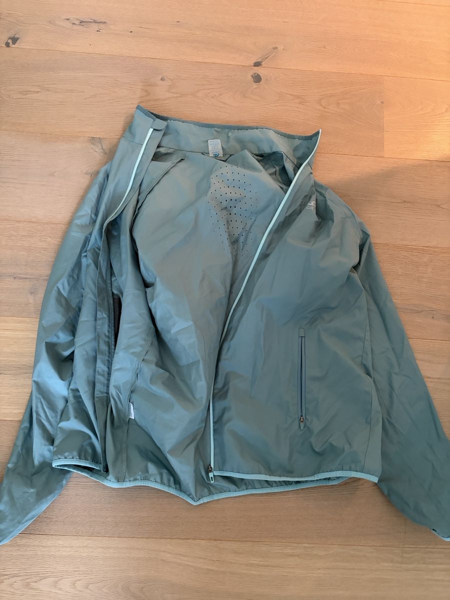 Odlo Giacche: Leichte Jacke Damen Grösse L – Nuovo (secondo la descrizione) da Zufikon venduto da pau_dj5m