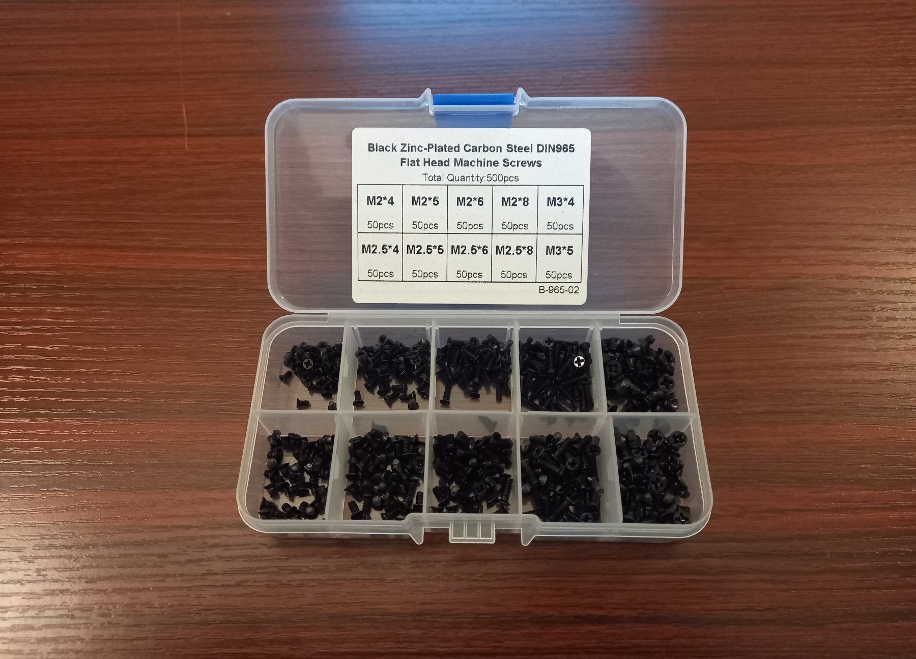 Tutti gli attrezzi: 2x Box 500 Schrauben / Assortiment 500 petites vis – Nuovo e nell'imballaggio originale da Lausanne venduto da novastoris