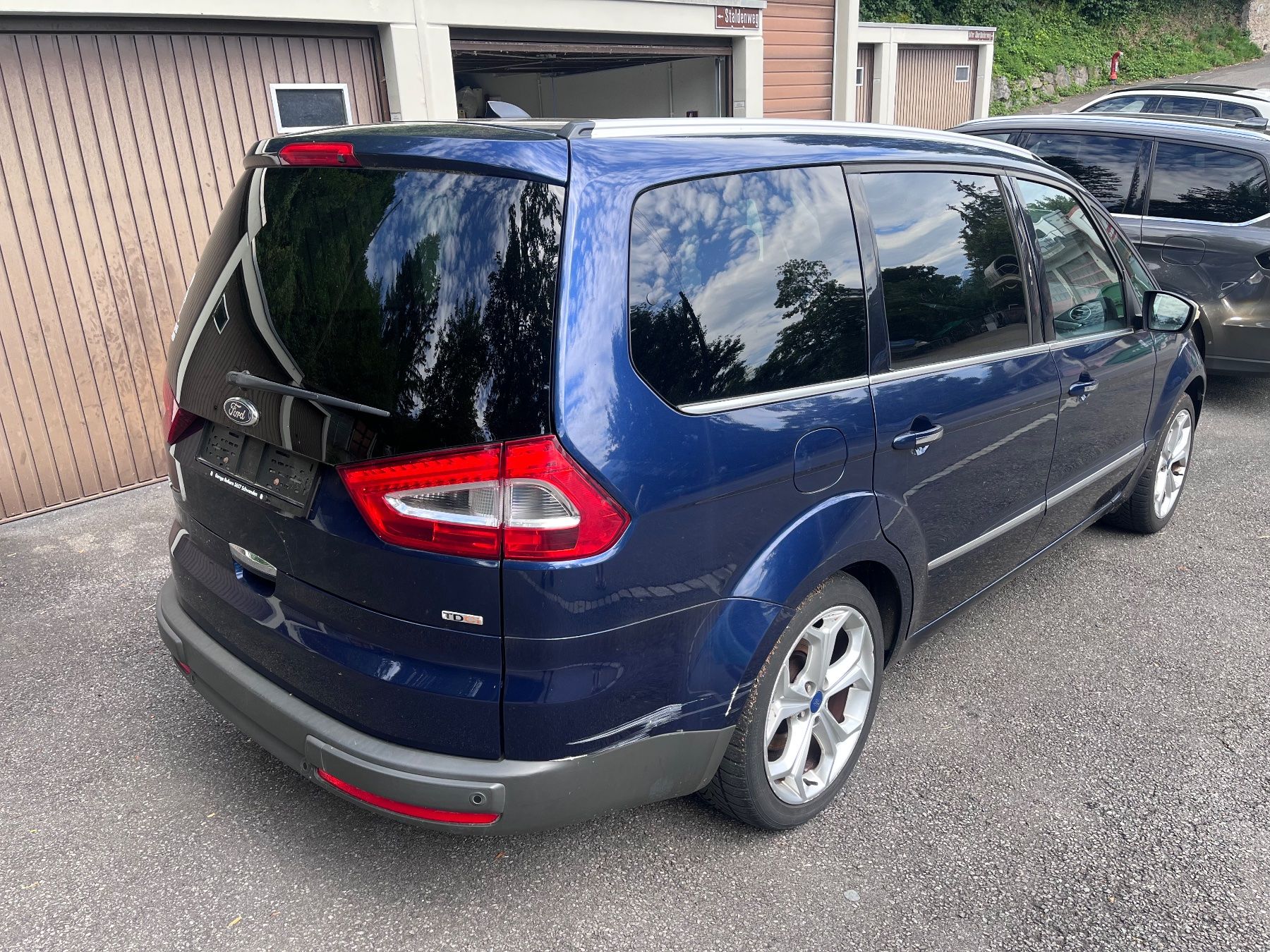 Ford Automobili: Ford Galaxy Titanium Kombi 7 Plätzer – Usato da Oberhofen Thun'see venduto da tim-crx 4