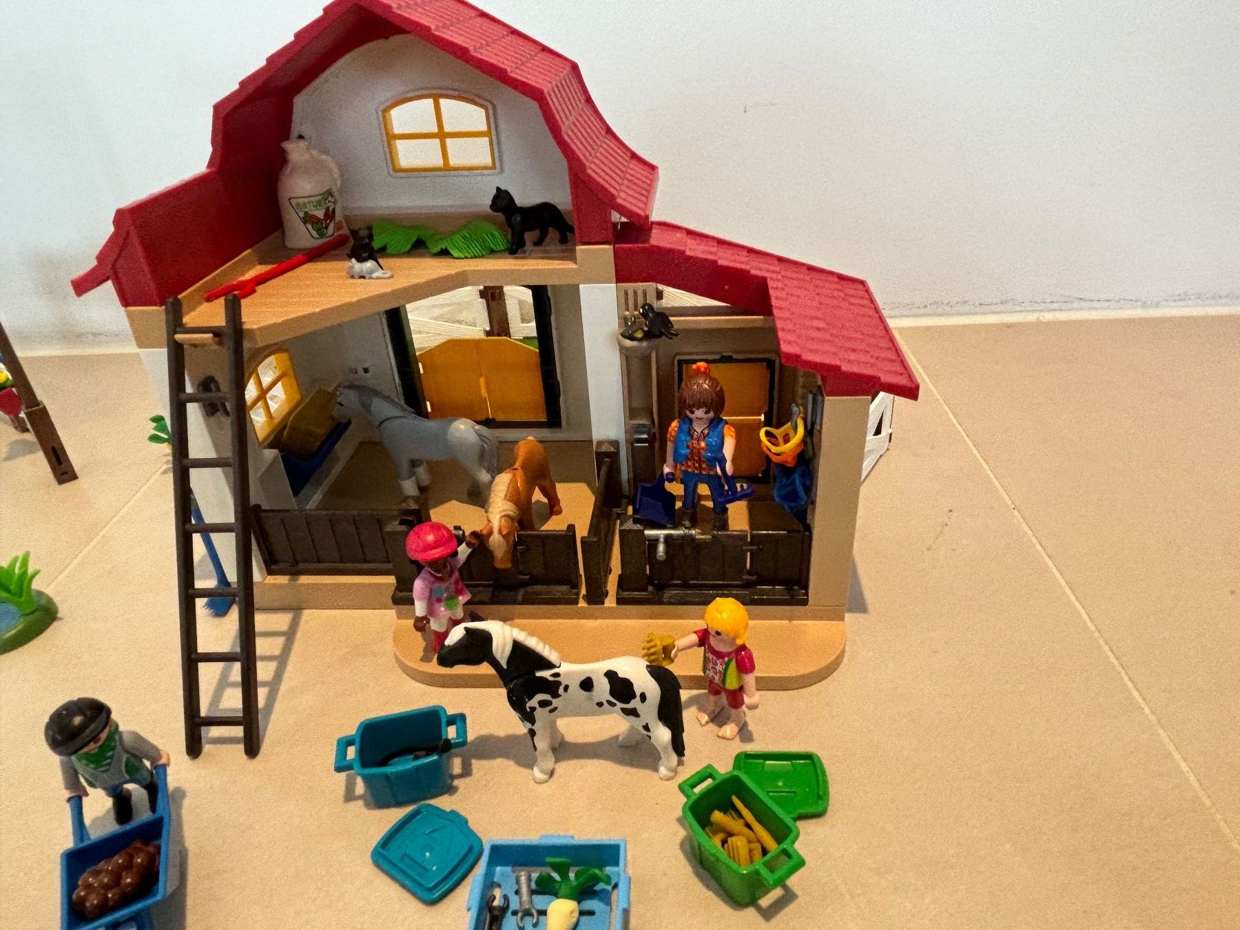 Playmobil Giocattoli: Reiterhof mit Springanlage Playmobil – Usato da Horw venduto da Gigafox7 5