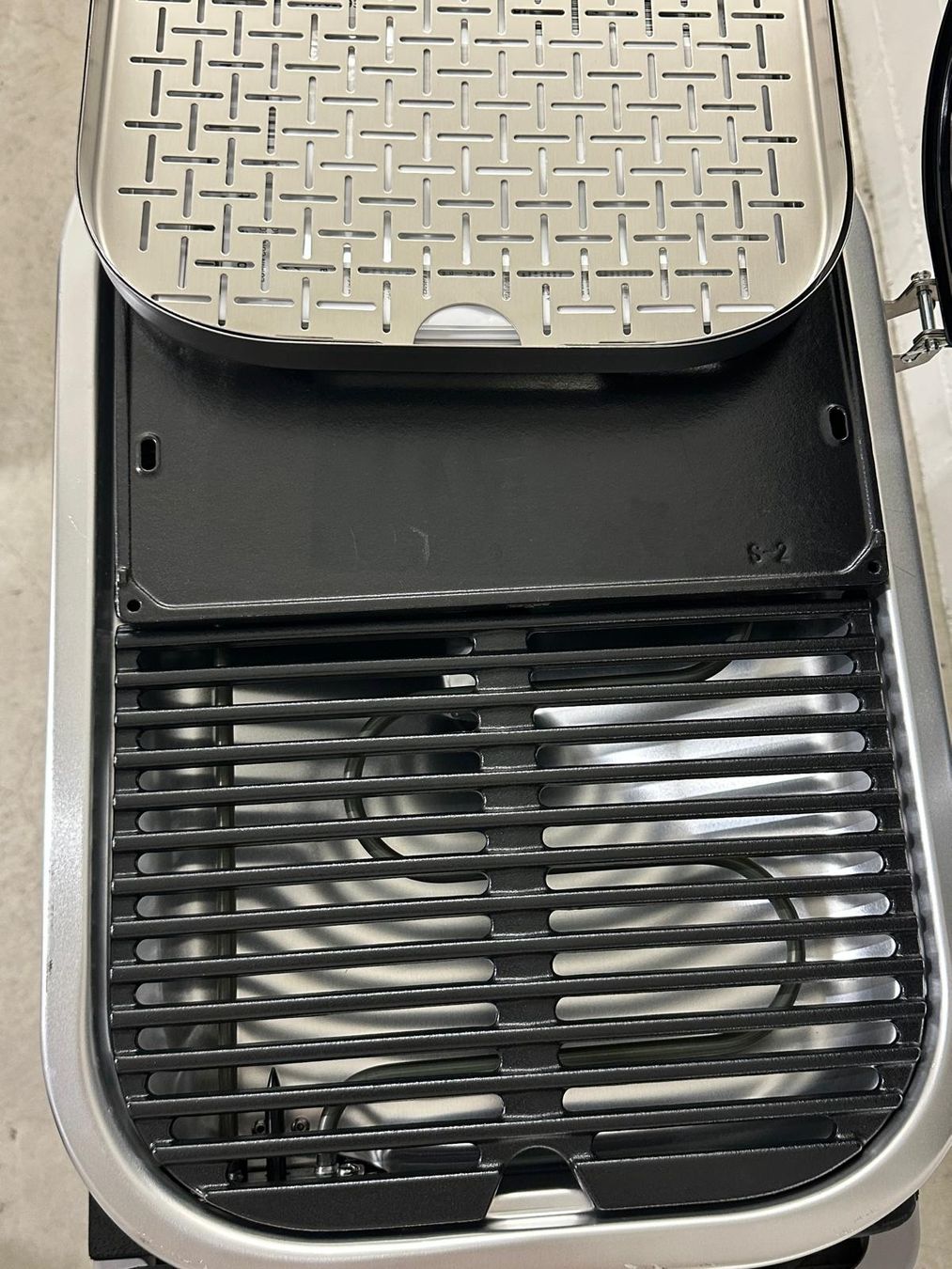 Griglie: Lumin Elektrogrill mit Metal-Stand – Nuovo e nell'imballaggio originale da Wetzikon ZH venduto da Mrroma 3