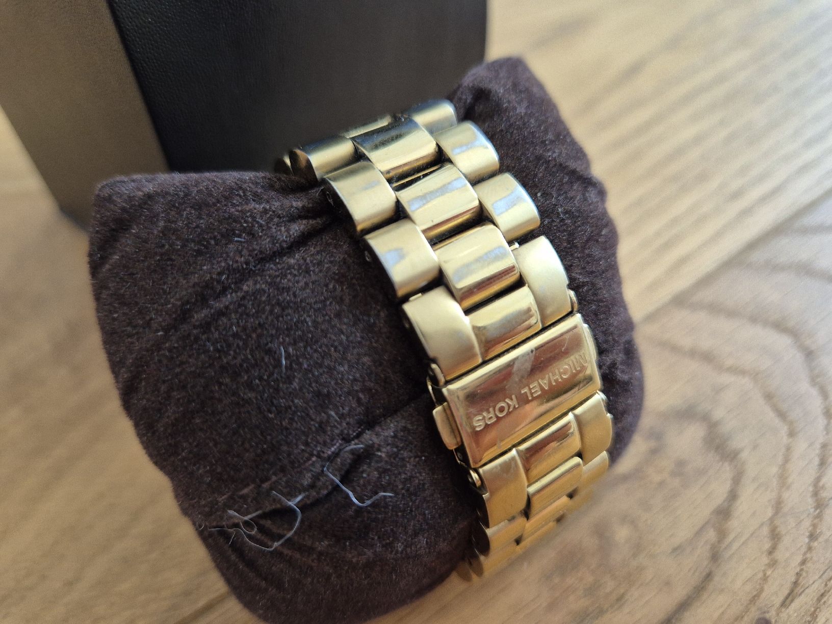Michael Kors Uhren: Michael Kors Damenuhr goldfarben – Gebraucht aus Wetzikon ZH von mar_8jrl 9