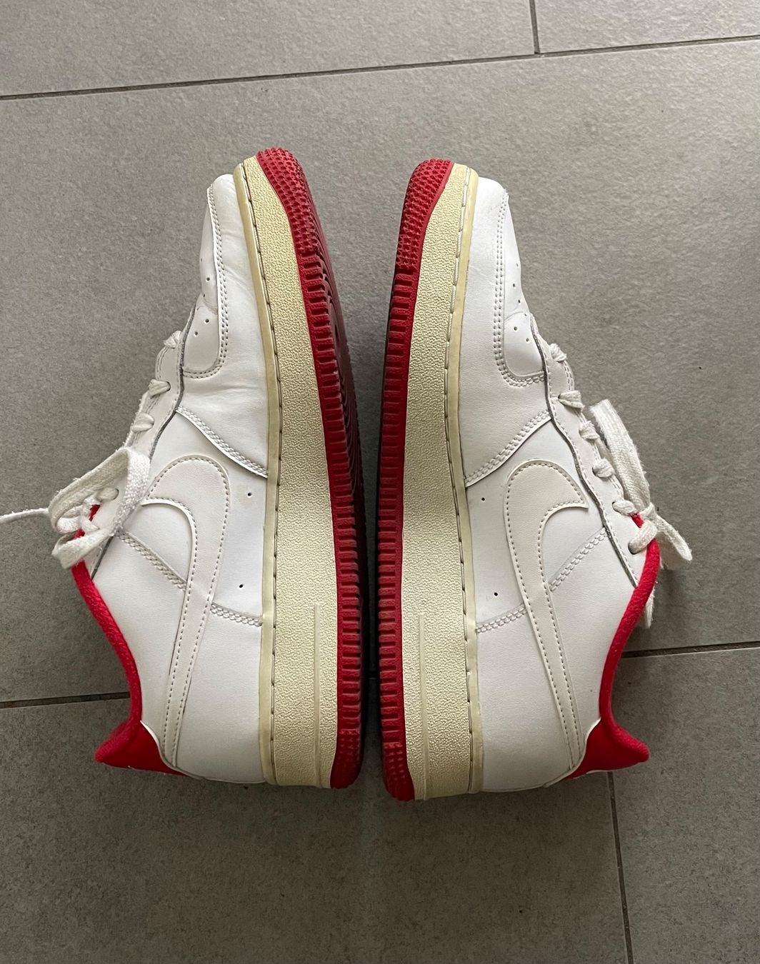 Nike Scarpe da uomo: Nike Air Force 1 Weiss/Rot Gr. 39 – Usato da Zürich venduto da ang_65gc 2