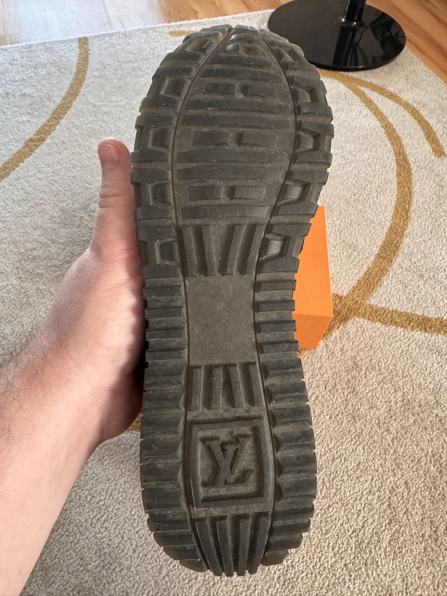 Louis Vuitton Chaussures femmes: Louis Vitton Sneakers – D'occasion à Niederhasli par Michael211 1