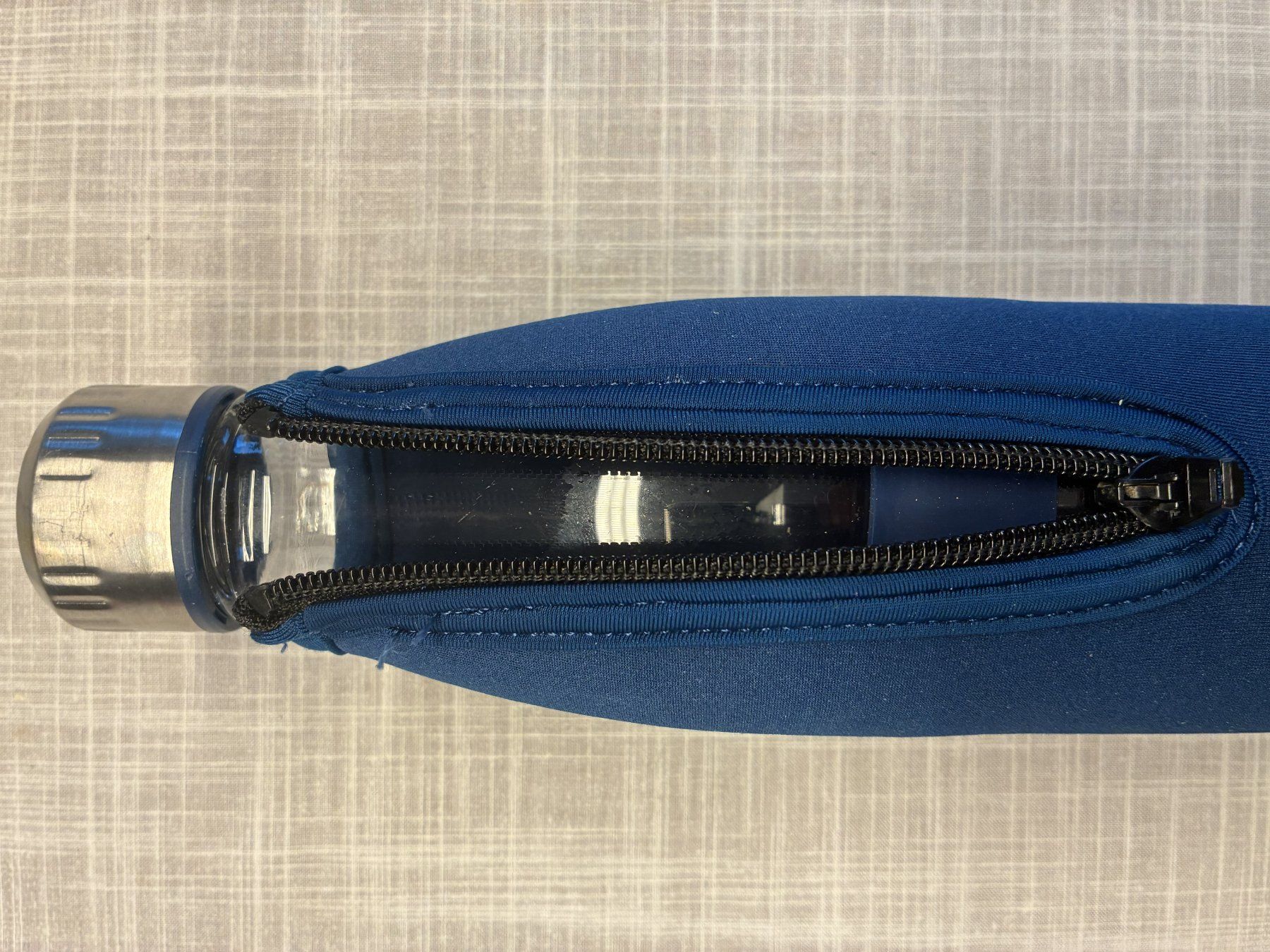 Trinkflaschen & Thermosflaschen: BODDELS Glasflasche DREE 650 ml mit Neoprentasche – Gebraucht aus Biberist von longimanus3 4